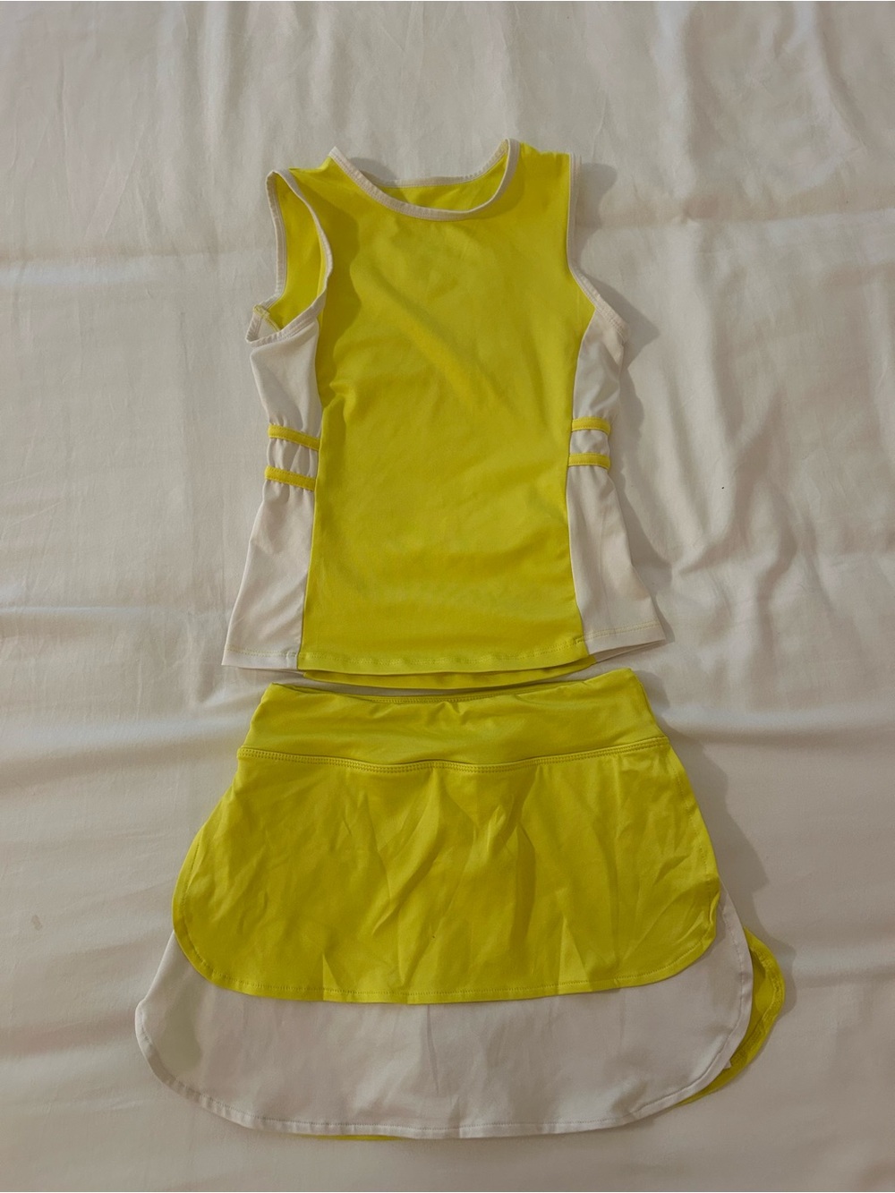 Amazon Girls Matching Active Wear Set Yellow and White Tank Top and Skirt